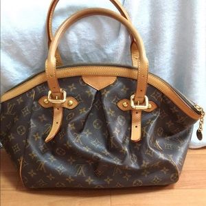 Authentic LV bags, and Gucci available  soon!